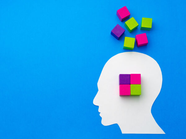 Data model conversion: Conceptual design to logical design using an ER model